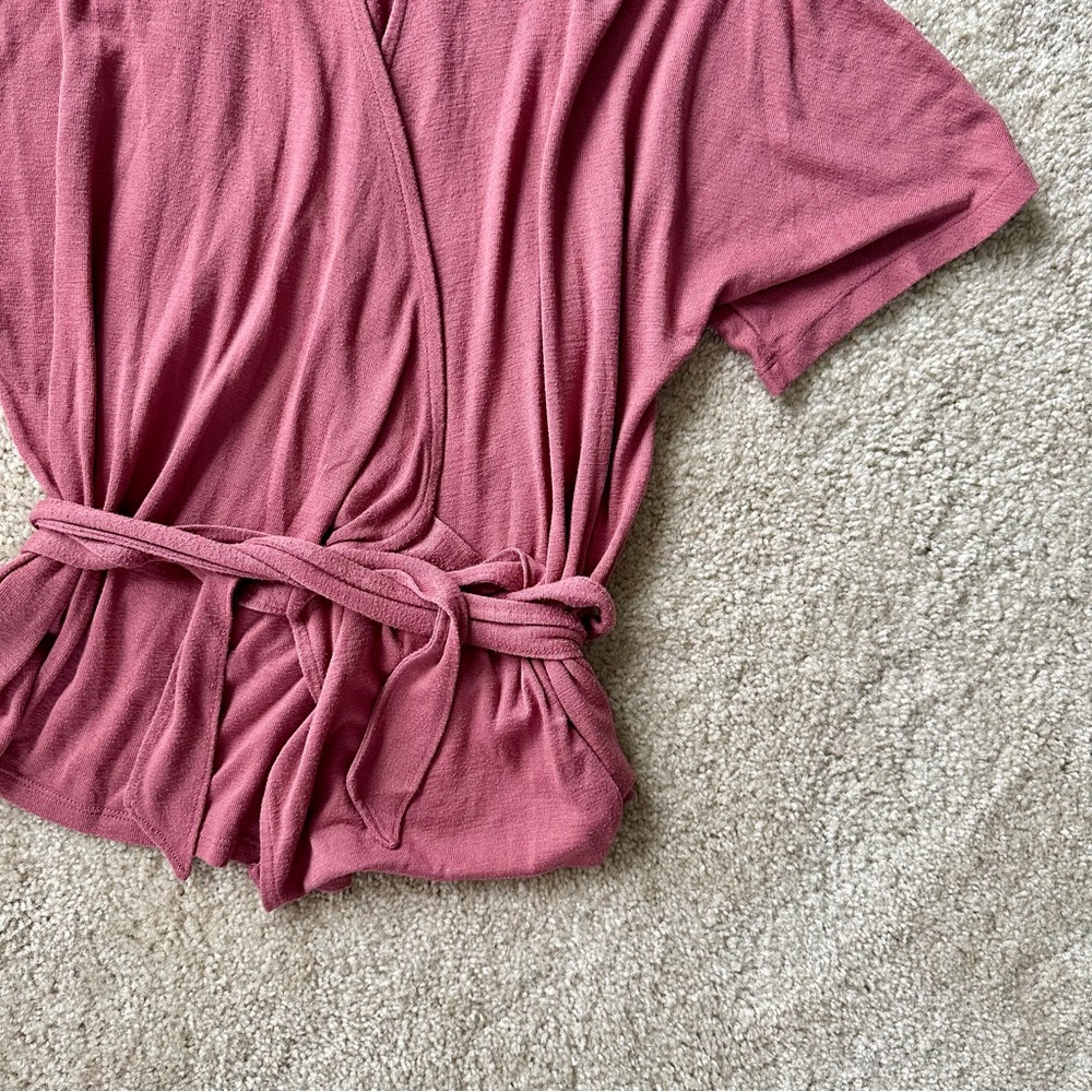 • gap knit wrap • - Picture 2 of 4